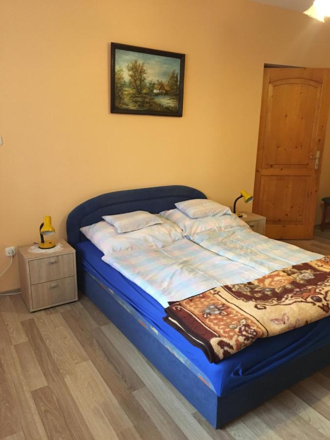 Barbara Apartmanhaz Kehidakustany Luaran gambar
