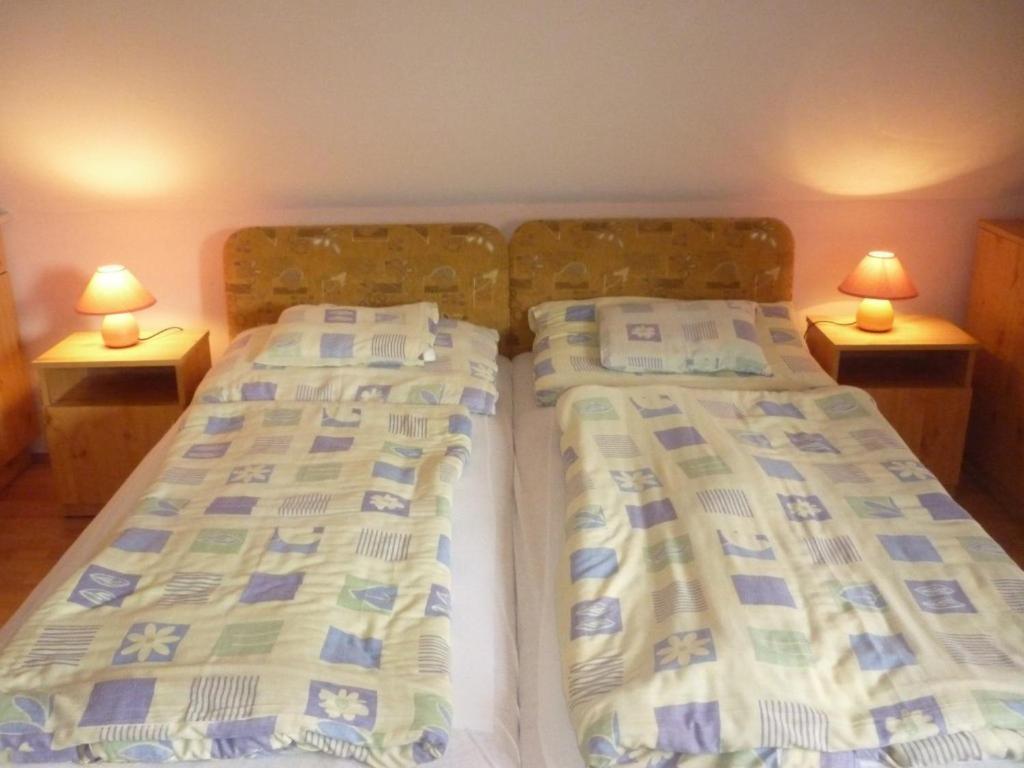 Barbara Apartmanhaz Kehidakustany Luaran gambar